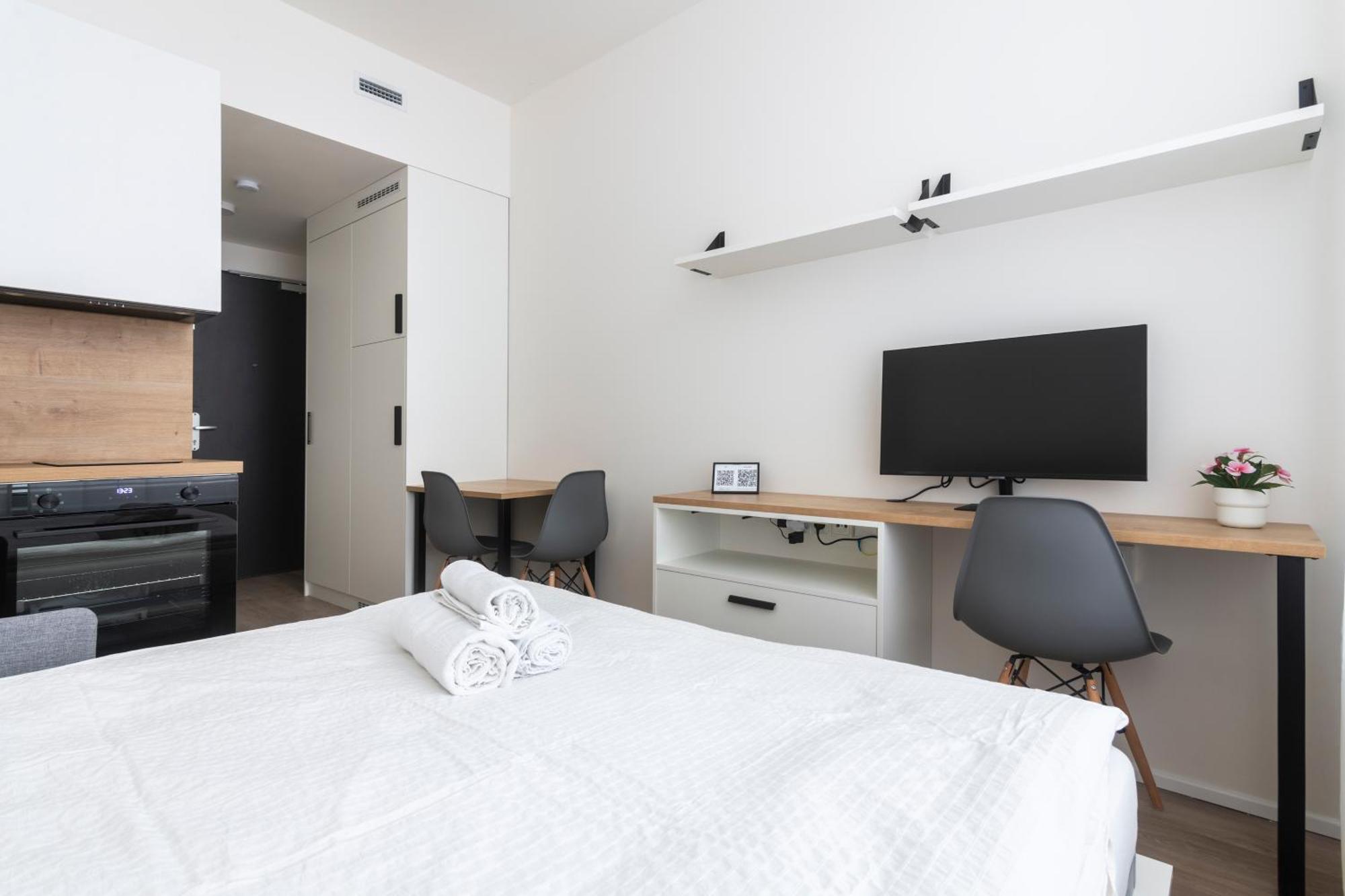 Mozart, Free Onsite Parking, Air Conditioning, 1gbs Wifi * Praga